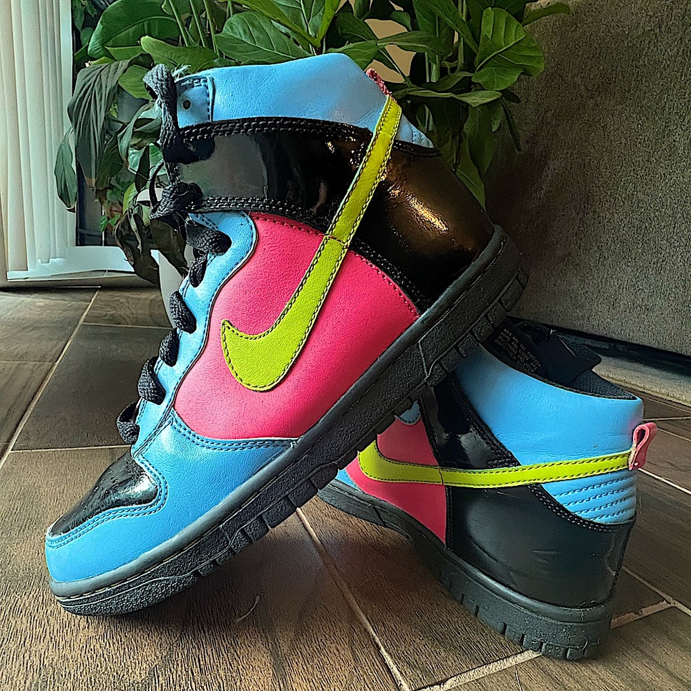 Nike Dunk high top gs 5Y black / bright cactus/ university blue/ flamingo pink